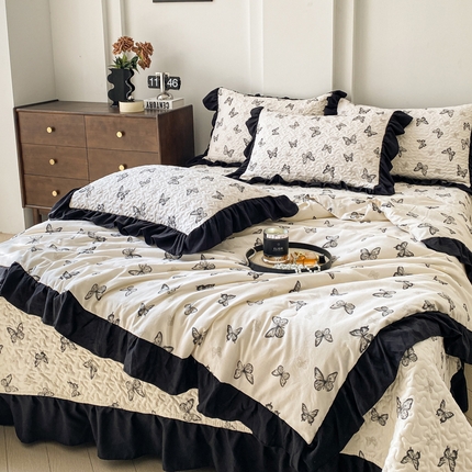 91家纺网 家纺一手货源 找家纺 （总）欧尚 2025新款黑白赫本风轻奢款床盖夏被四件套