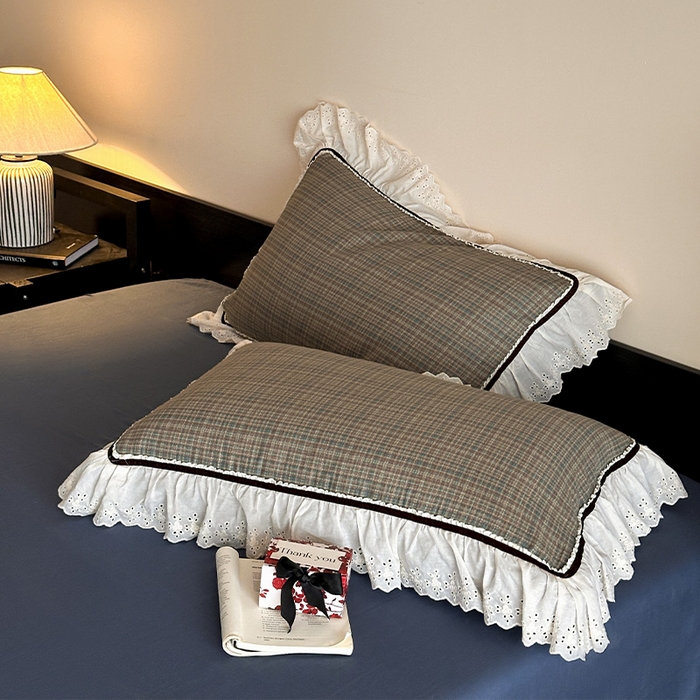 91家纺网 家纺一手货源 找家纺 蓝邻家纺 2025春夏新款全棉纯棉复古双层纱花边织带款四件套 梵可