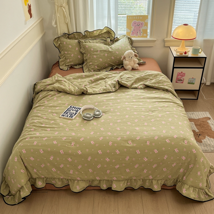 91家纺网 家纺一手货源 找家纺 欧尚 2025新款细黑边夏被床单床盖三件套 玫瑰恋人