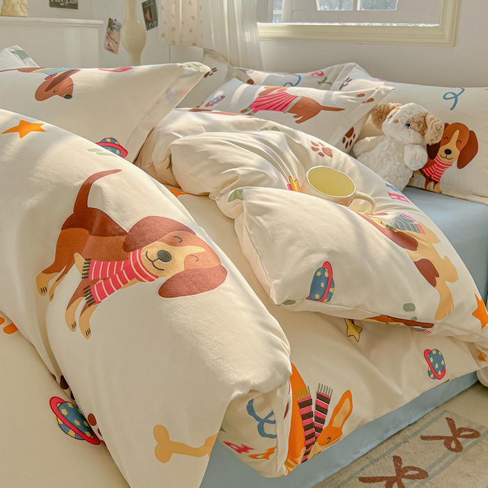 91家纺网 家纺一手货源 找家纺 悦织湾家纺 2025新款亲肤芦荟棉四件套轻奢印花磨毛床上用品亲肤棉四件套 腊肠派对