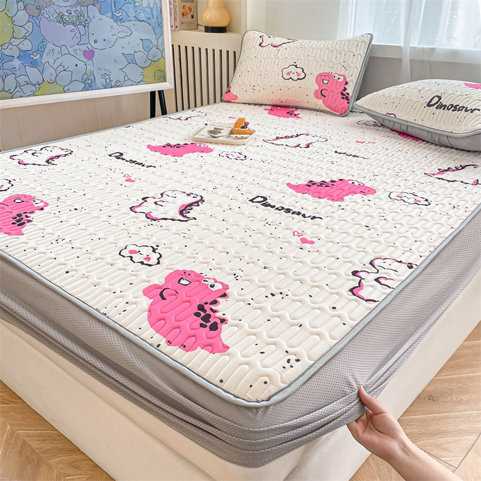 91家纺网 家纺一手货源 找家纺 布卢姆床垫 2025新款5mmA类乳胶凉席床笠套件夏被组合 小恐龙