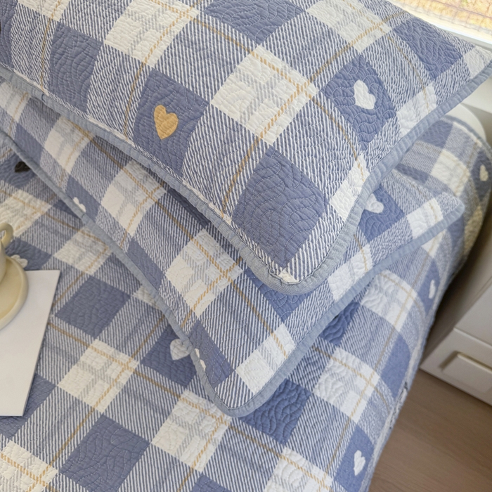 91家纺网 家纺一手货源 找家纺 宜梦家居【需要买家秀请联系老板】 2025新款双面纯棉夹层新疆棉花高温砂洗全棉床盖 爱达拉蓝