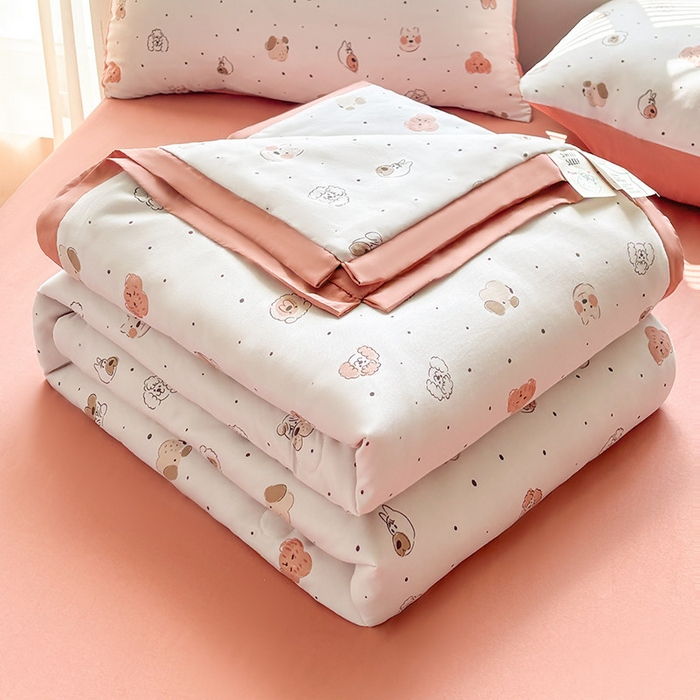 91家纺网 家纺一手货源 找家纺 金喜 2025新款小清新风格有氧针织双层纱大豆被夏被四件套 可爱小熊