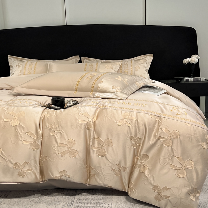 91家纺网 家纺一手货源 找家纺 米彩家纺 2025新款A类水洗真丝金丝浮雕提花绣花四件套 情结-香槟