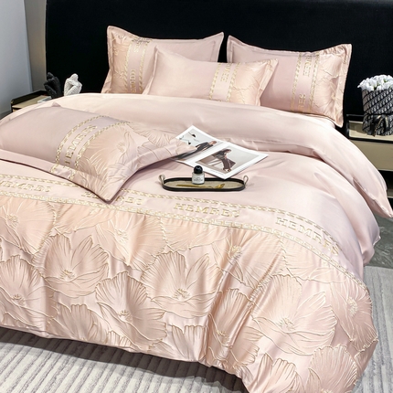 91家纺网 家纺一手货源 找家纺 （总）子曰 2025新款金丝提花浮雕刺绣水洗真丝四件套