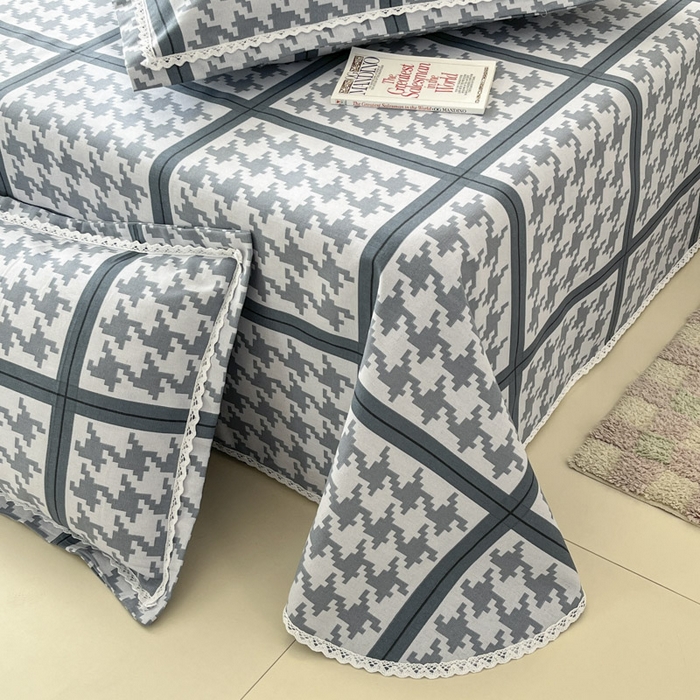 91家纺网 家纺一手货源 找家纺 新印象  2025新款花边老粗布床单款床笠款三件套蓝色千鸟格