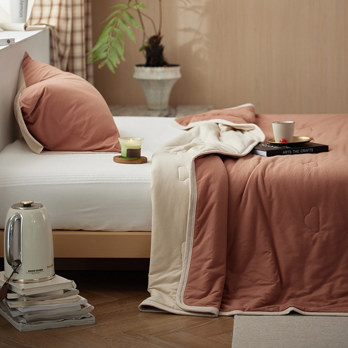 91家纺网 家纺一手货源 找家纺 安莱生活 2025新款全棉纯棉云感针织棉双拼夏被夏凉被空调被 慕斯双拼