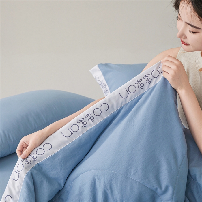 91家纺网 家纺一手货源 找家纺 西域种棉人·千百笠 2025新款A类100%新疆棉花夏凉被纯棉全棉填充毛巾绣绣花纯色双拼原棉空调被夏被 千寻晴空蓝