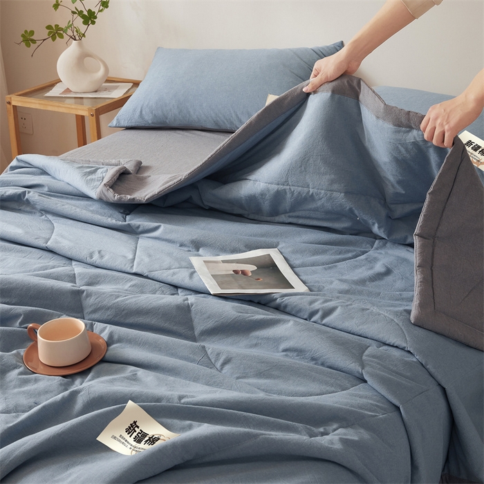 91家纺网 家纺一手货源 找家纺 2025新款A类里外全棉夏凉被100%新疆棉纯棉全棉填充无印格子款空调被原棉夏被 里外全棉-双拼浅蓝