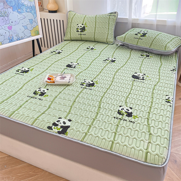 91家纺网 家纺一手货源 找家纺 布卢姆床垫 2025新款5mmA类乳胶凉席床笠套件夏被组合 欢乐熊猫