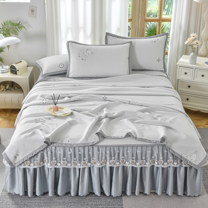 91家纺网 家纺一手货源 找家纺 品乐家纺  2025新款床裙款提花冰豆豆套件凉席席子 灰色
