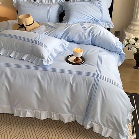 91家纺网 家纺一手货源 找家纺 花香四季家纺 2025新款全棉13376公主风纯棉法式手工立体线条四件套 蔚蓝