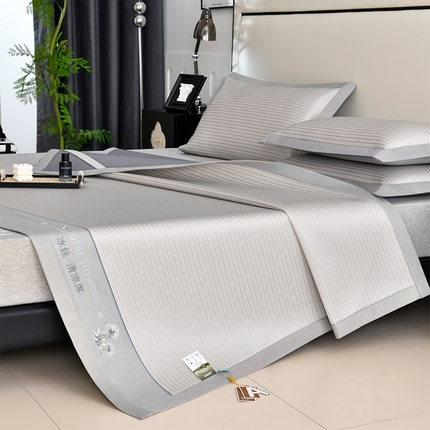 91家纺网 家纺一手货源 找家纺 （总）小牛席业 2025新款经典条纹-绣球冰丝清凉席系列凉席藤席冰藤席冰丝席草席竹席乳胶席凉豆豆席 