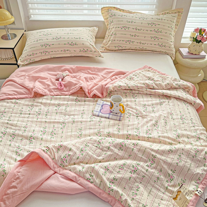 91家纺网 家纺一手货源 找家纺 富艺隆 2025新款水洗棉印花夏被 心跳回声