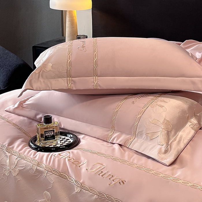 91家纺网 家纺一手货源 找家纺 （总）金牛座家纺 2025新款金丝提花亲肤棉刺绣拼接四件套