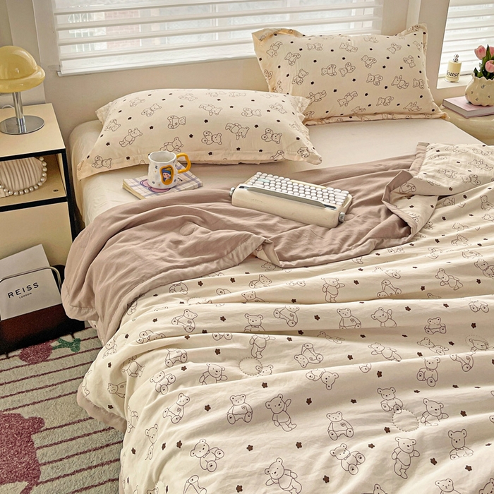 91家纺网 家纺一手货源 找家纺 富艺隆 2025新款水洗棉印花夏被 小熊院长