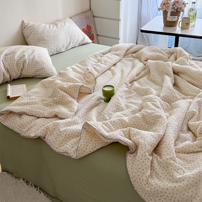 91家纺网 家纺一手货源 找家纺 萝莉家纺 2025新款软软糯糯双层皱皱纱单夏被 夏被四件套 勿忘我