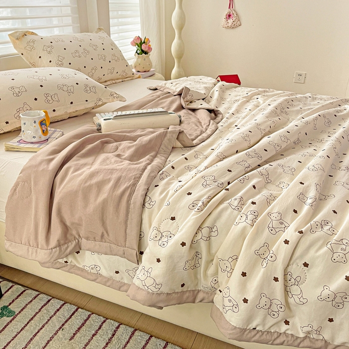 91家纺网 家纺一手货源 找家纺 富艺隆 2025新款水洗棉印花夏被 小熊院长