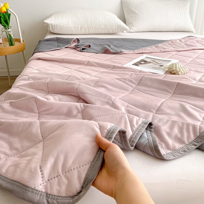 91家纺网 家纺一手货源 找家纺 富艺隆 2025新款纯色凉感丝夏被 玉粉