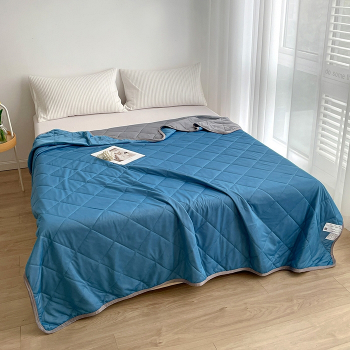 91家纺网 家纺一手货源 找家纺 富艺隆 2025新款纯色凉感丝夏被 宝蓝