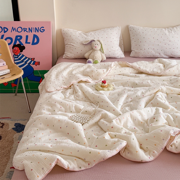 91家纺网 家纺一手货源 找家纺 萝莉家纺 2025新款软软糯糯双层皱皱纱单夏被 夏被四件套 心心相印