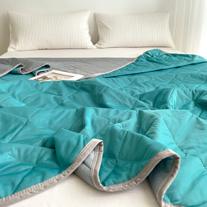 91家纺网 家纺一手货源 找家纺 富艺隆 2025新款纯色凉感丝夏被 浅墨绿