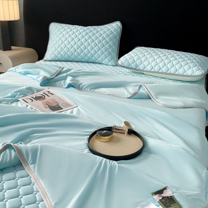 91家纺网 家纺一手货源 找家纺 欧邦 2025新款加厚纯色凉席四件套--夏被四件套 方格-湖蓝