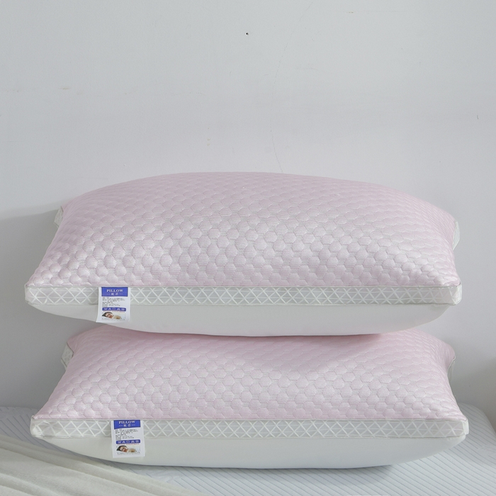 91家纺网 家纺一手货源 找家纺 大熊枕芯  2025新款抗菌防螨冰豆豆枕枕头枕芯 粉色高枕一对