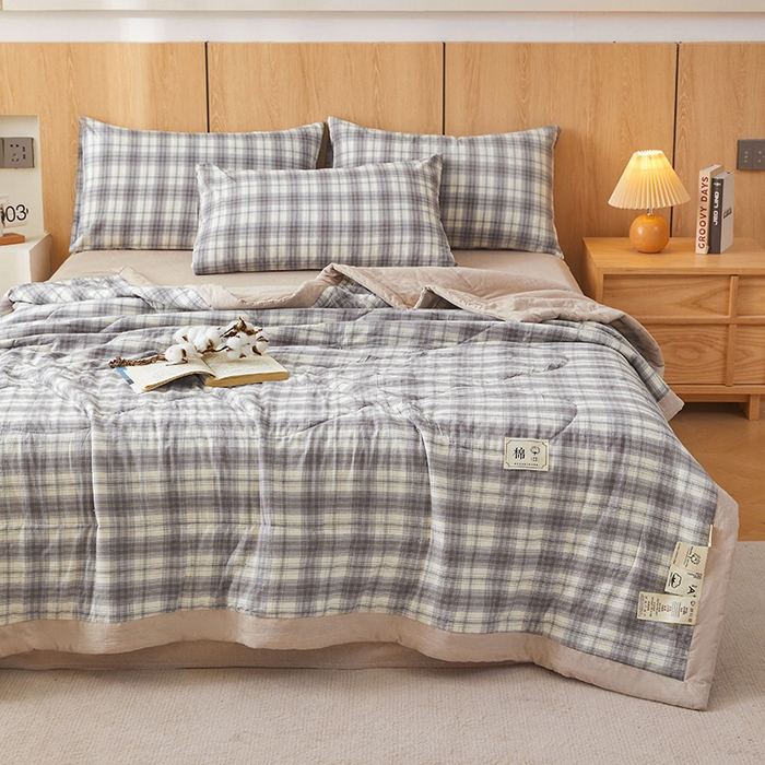 91家纺网 家纺一手货源 找家纺 创优家纺 2025新款无印风格子新疆棉夏被空调被纯棉花被夏被子薄被芯水洗棉包检测 雾川