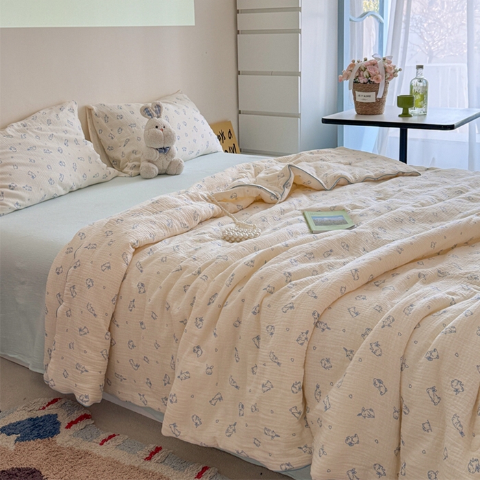 91家纺网 家纺一手货源 找家纺 萝莉家纺 2025新款软软糯糯双层皱皱纱单夏被 夏被四件套 小玉兔