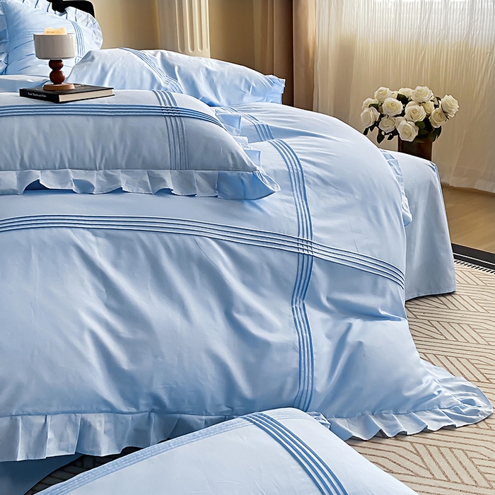 91家纺网 家纺一手货源 找家纺 花香四季家纺 2025新款全棉13376公主风纯棉法式手工立体线条四件套 蔚蓝