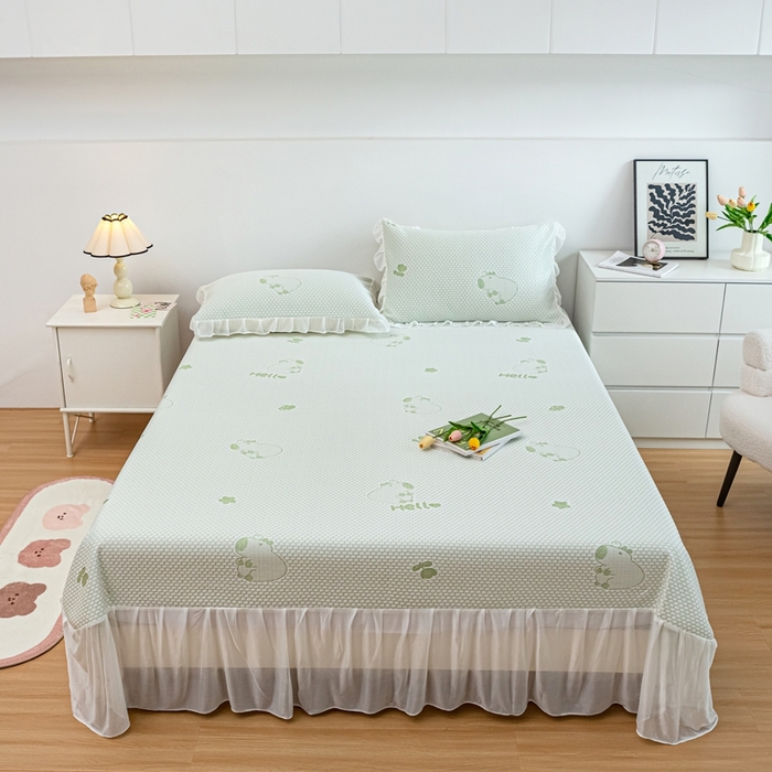 91家纺网 家纺一手货源 找家纺 春寻家纺 2025新款凉豆豆冰丝凉席席子-床裙款 卡皮巴拉-绿