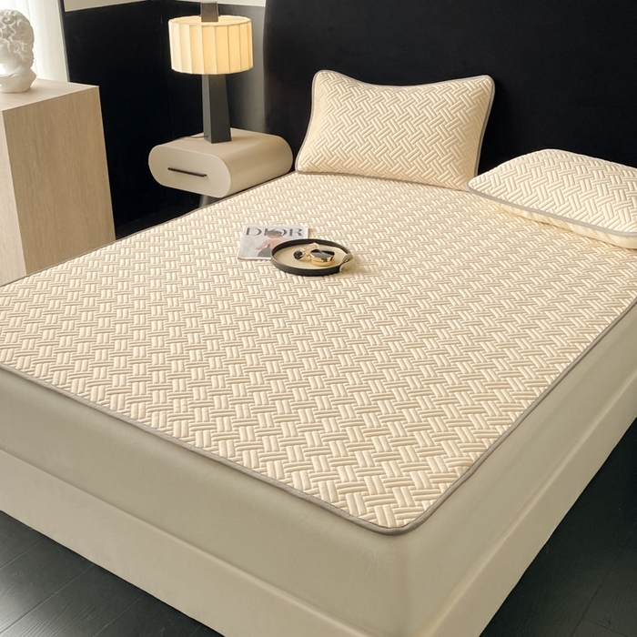 91家纺网 家纺一手货源 找家纺 欧邦 2025新款加厚纯色凉席四件套--凉席三件套 饼干花-米杏