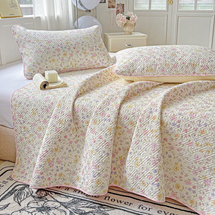 91家纺网 家纺一手货源 找家纺 羽爱家纺 2025新款A类双面全棉印花床盖套件 向阳花开