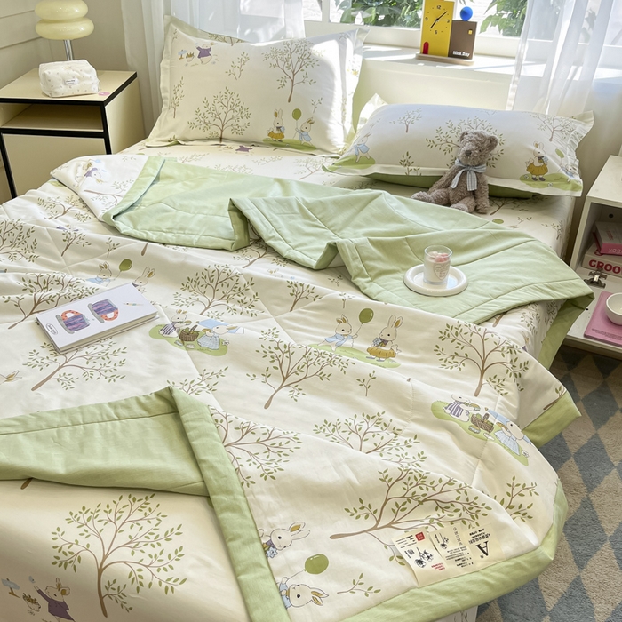 91家纺网 家纺一手货源 找家纺 菲梵家纺 2025春夏新品A类全棉喷气印花夏被 被子被芯 丛林兔