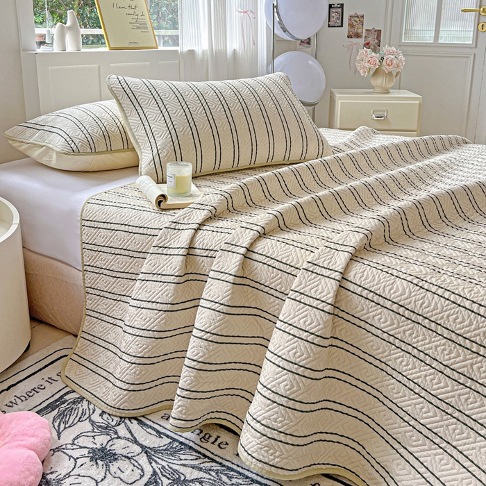 91家纺网 家纺一手货源 找家纺 羽爱家纺 2025新款A类双面全棉印花床盖套件 漫时光