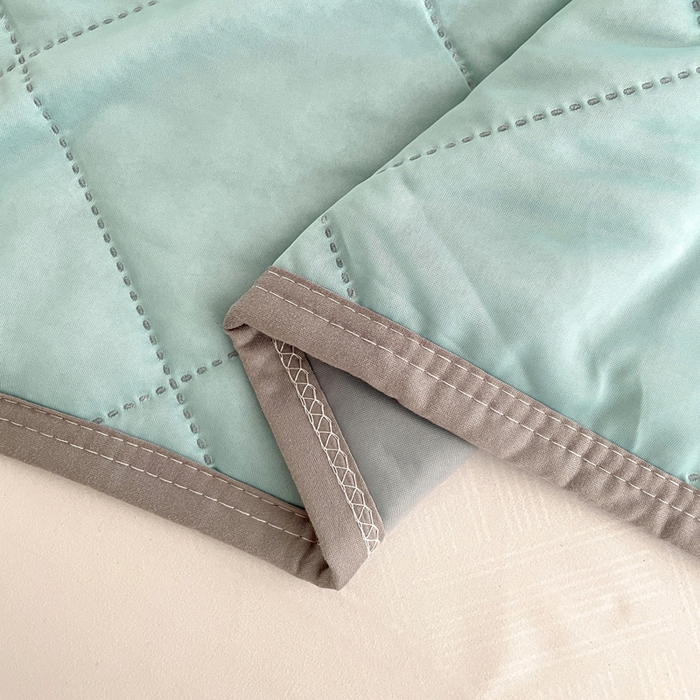 91家纺网 家纺一手货源 找家纺 富艺隆 2025新款纯色凉感丝夏被 果绿