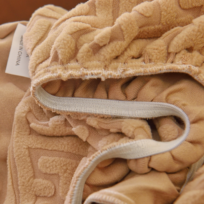 91家纺网 家纺一手货源 找家纺 启博家纺 2025新款磨毛提花高靠背小单人沙发套 驼色