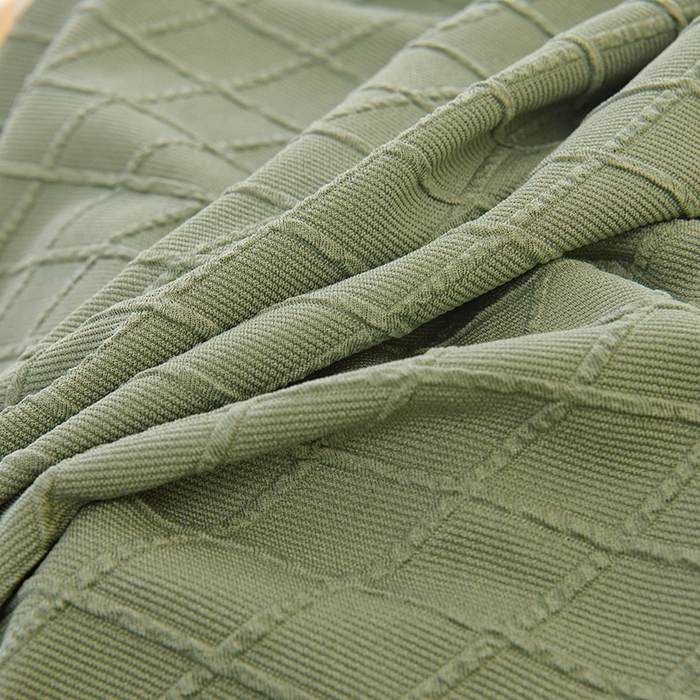 91家纺网 家纺一手货源 找家纺 启博家纺 2025新款菱形格功能款毛毛虫沙发套 果绿