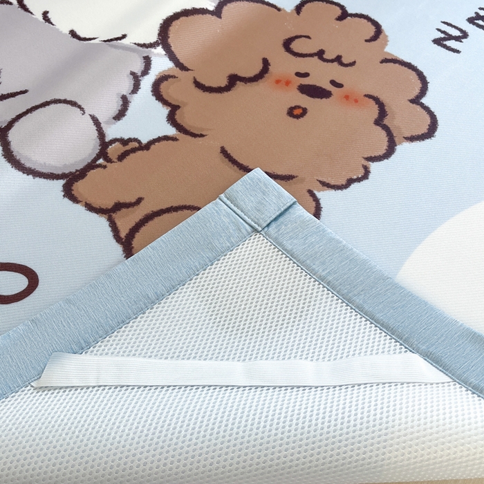 91家纺网 家纺一手货源 找家纺 博雅 2025新款miiiiichan正版权A类大版数码印花1200D冰丝凉席席子 点点泡芙狗