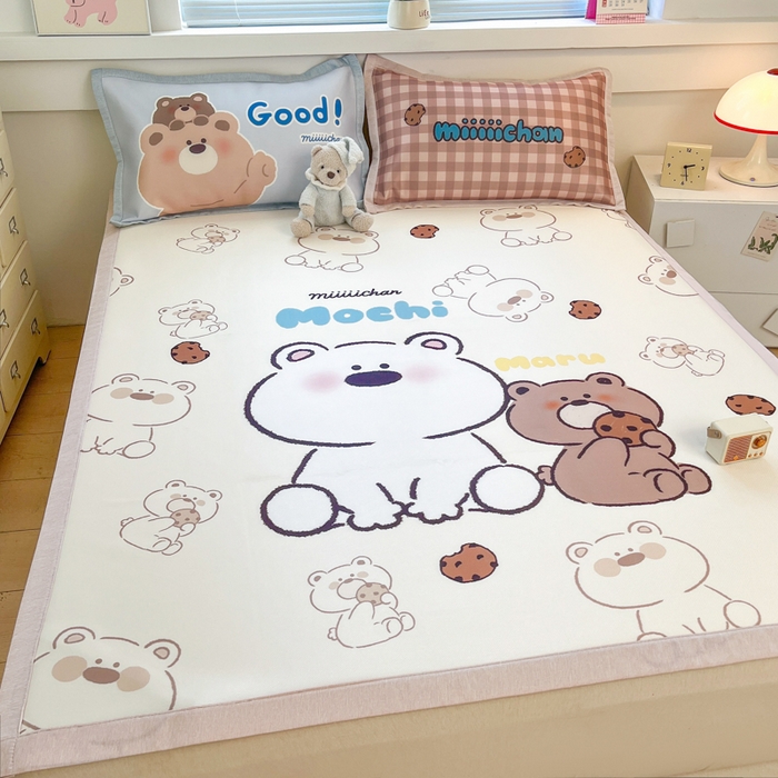 91家纺网 家纺一手货源 找家纺 博雅 2025新款miiiiichan正版权A类大版数码印花1200D冰丝凉席席子 贪吃熊