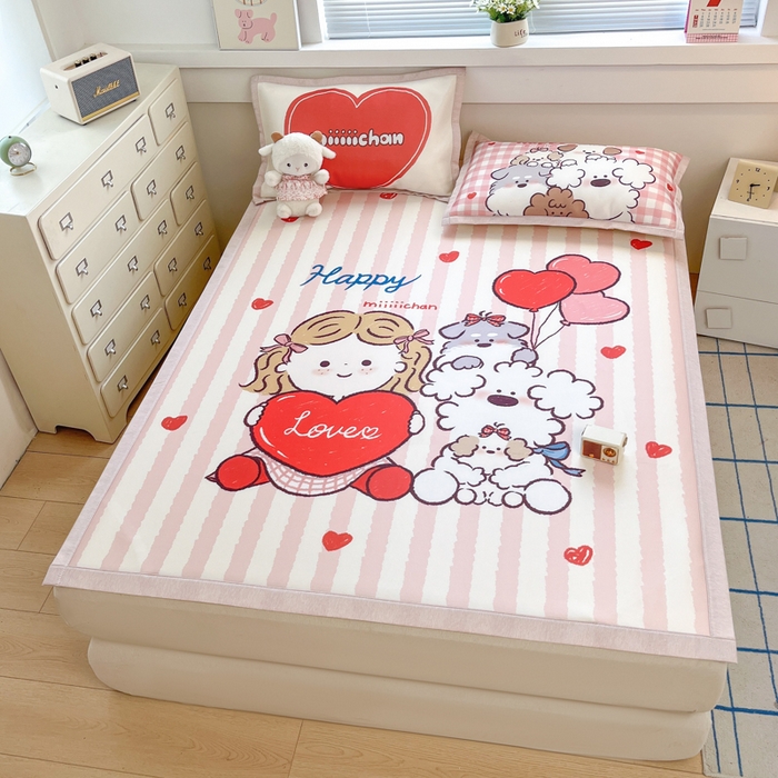 91家纺网 家纺一手货源 找家纺 博雅 2025新款miiiiichan正版权A类大版数码印花1200D冰丝凉席席子 可爱莉莉