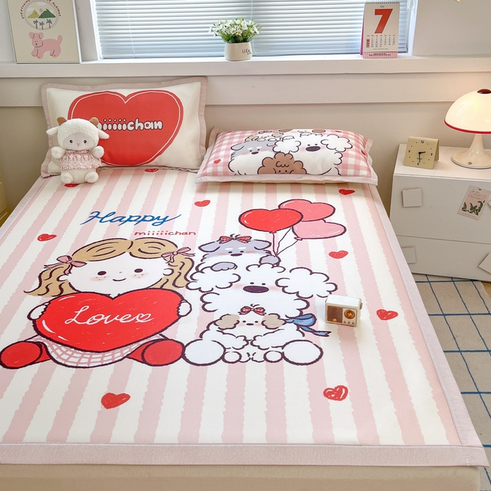 91家纺网 家纺一手货源 找家纺 博雅 2025新款miiiiichan正版权A类大版数码印花1200D冰丝凉席席子 可爱莉莉