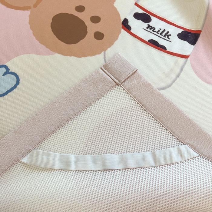 91家纺网 家纺一手货源 找家纺 博雅 2025新款miiiiichan正版权A类大版数码印花1200D冰丝凉席席子 牛奶小熊