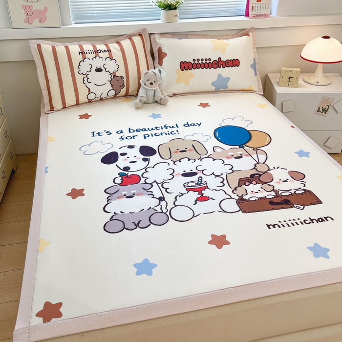 91家纺网 家纺一手货源 找家纺 博雅 2025新款miiiiichan正版权A类大版数码印花1200D冰丝凉席席子 星愿小狗