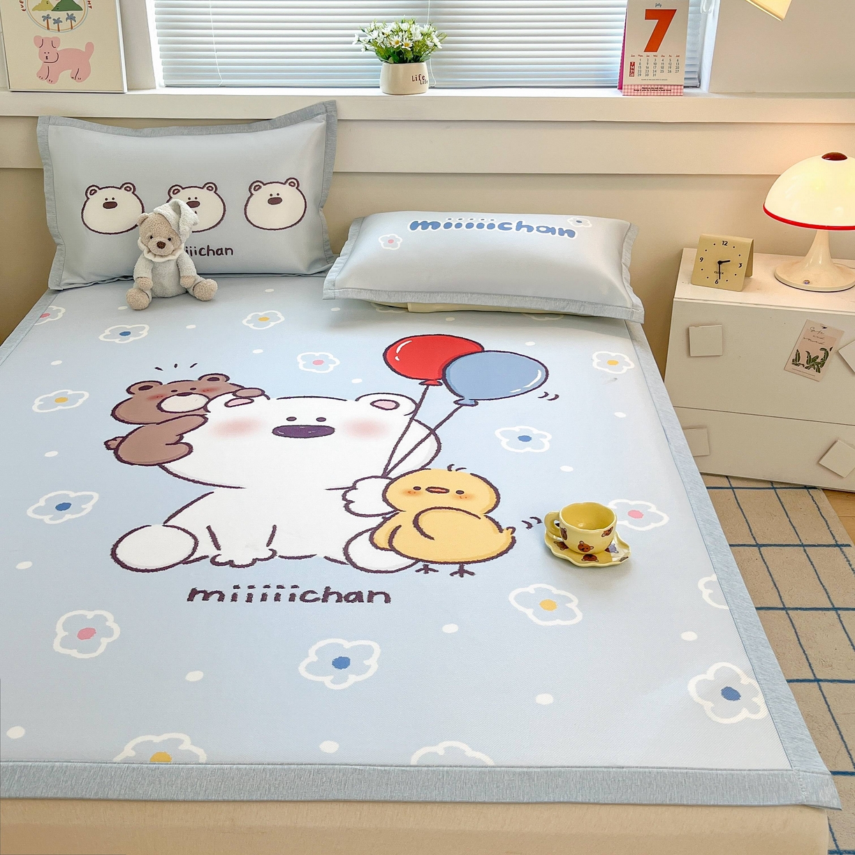 91家纺网 家纺一手货源 找家纺 博雅 2025新款miiiiichan正版权A类大版数码印花1200D冰丝凉席席子 熊仔派对