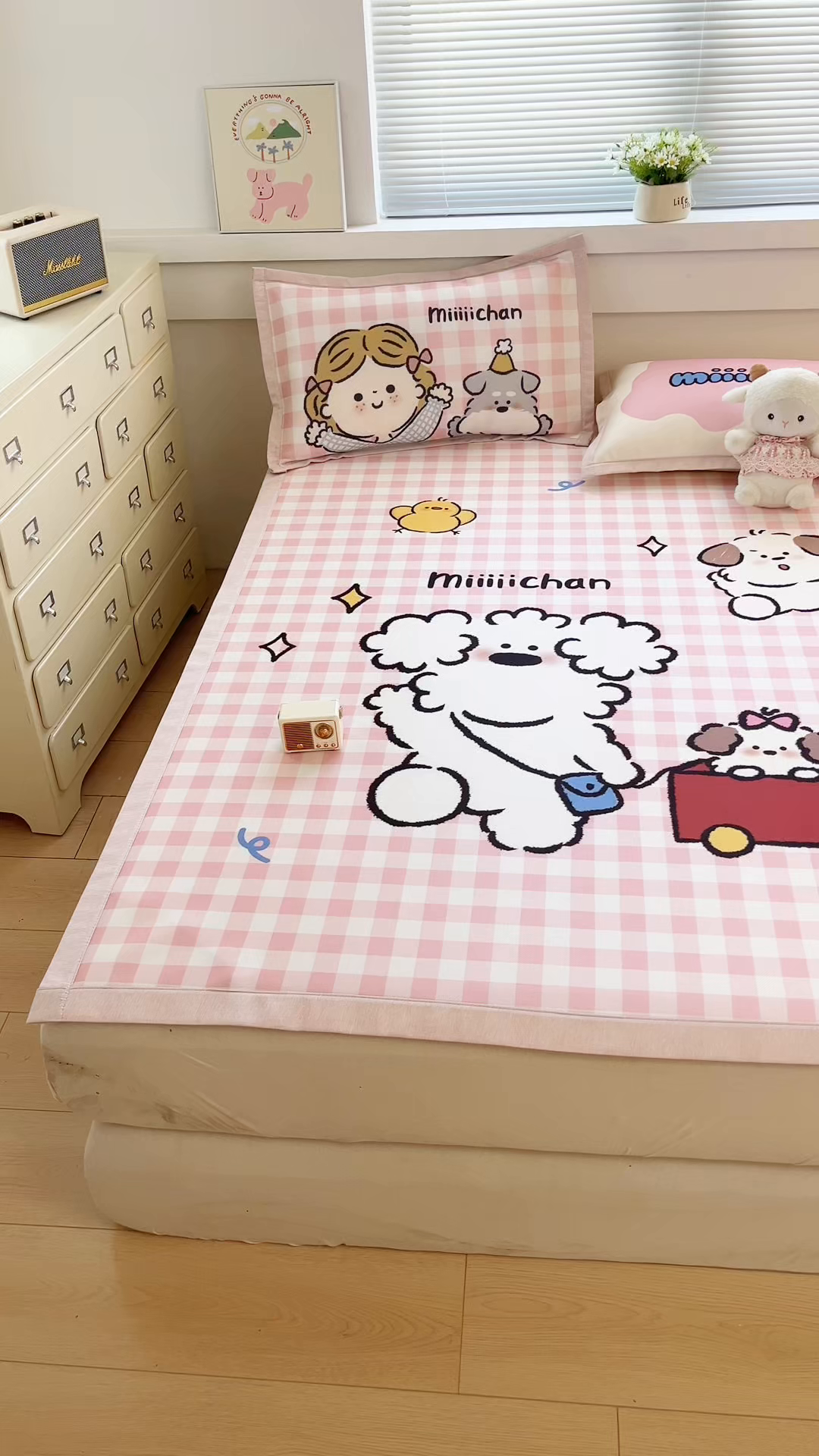 91家纺网 家纺一手货源 找家纺 博雅 2025新款miiiiichan正版权A类大版数码印花1200D冰丝凉席席子 狗狗乐园