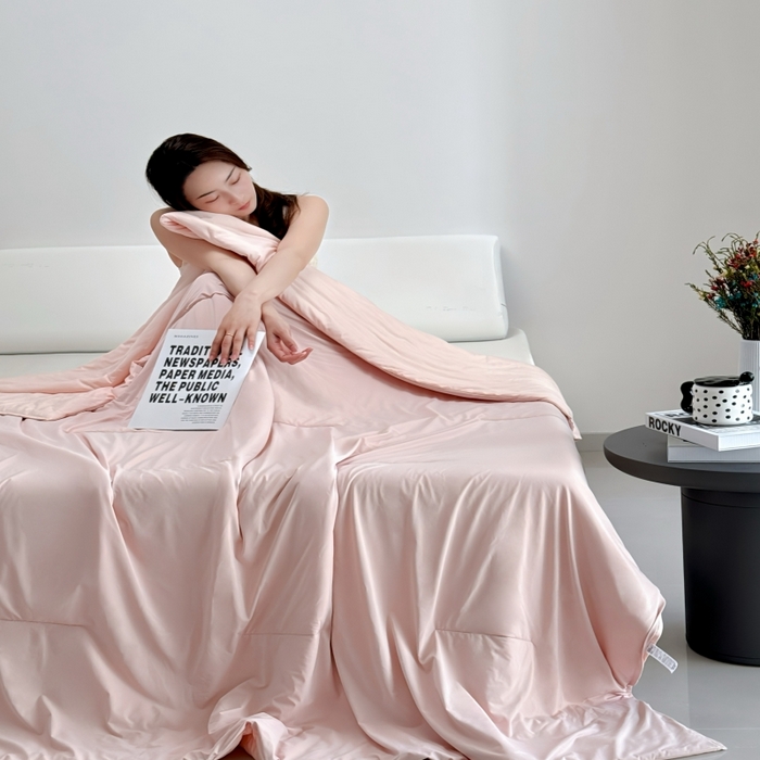 91家纺网 家纺一手货源 找家纺 兜米家居 2025亚朵同款夏季深睡被pro2夏凉被可机洗空调被透气被子 橘雾粉pro2