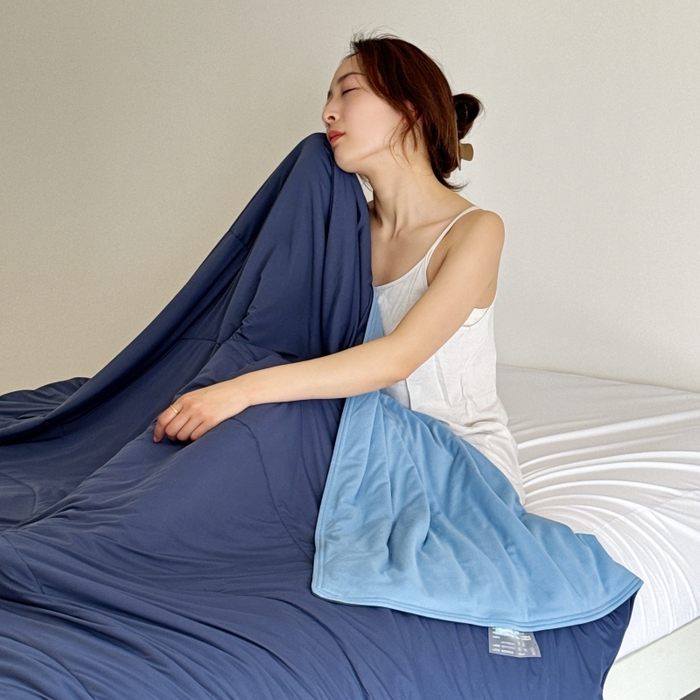 91家纺网 家纺一手货源 找家纺 兜米家居 2025亚朵同款夏季深睡被pro2夏凉被可机洗空调被透气被子 深蓝