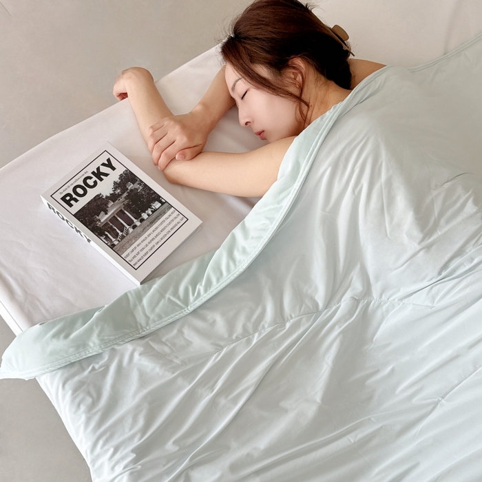 91家纺网 家纺一手货源 找家纺 兜米家居 2025亚朵同款夏季深睡被pro2夏凉被可机洗空调被透气被子 冰清